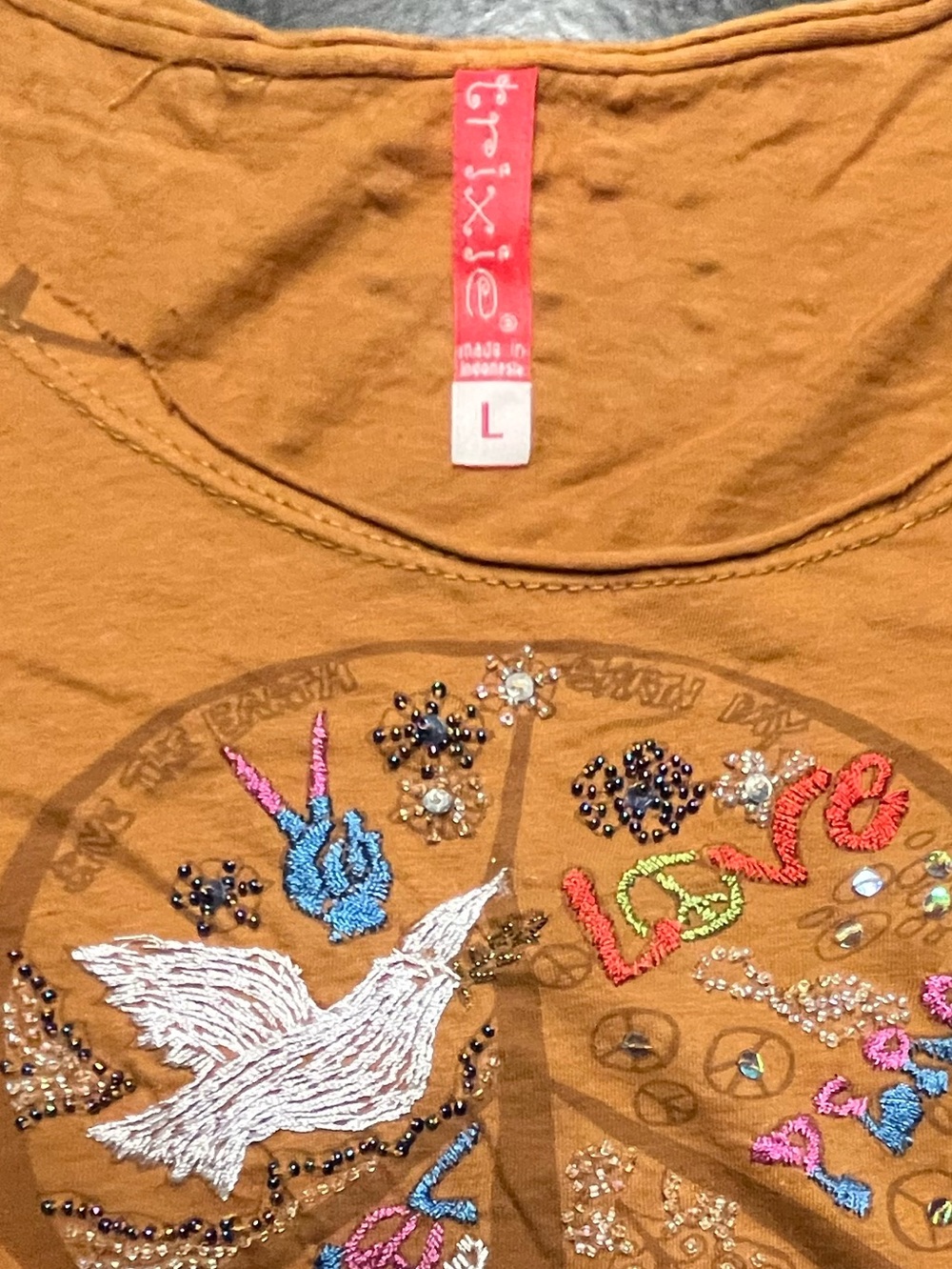 Trixie Large Peace Sign T shirt, L - Picture 5 of 7